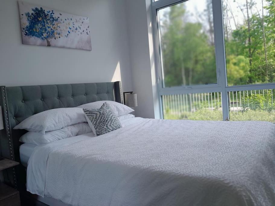 Cozy South View Suite Overlooking The Nature Trail Innisfil Exterior foto